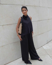 Conjunto satinado elegante dos piezas