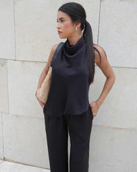 Conjunto satinado elegante dos piezas