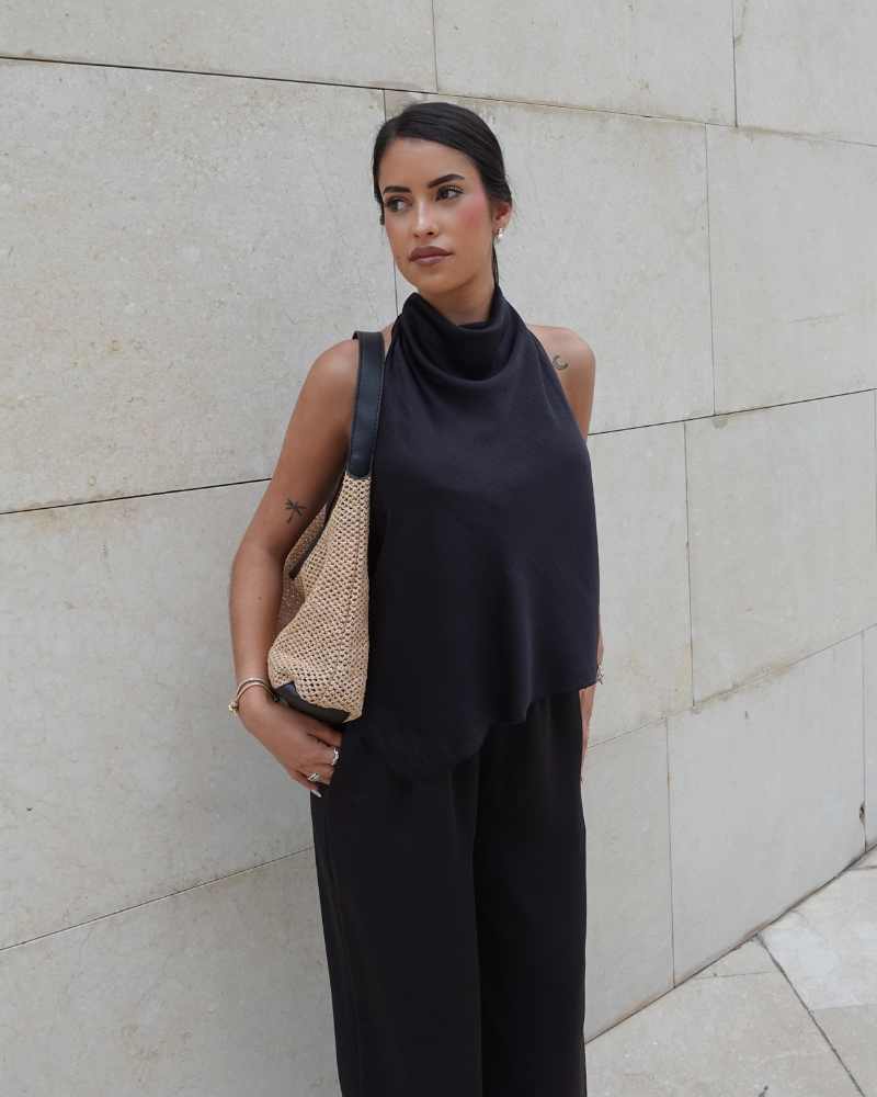 Conjunto satinado elegante dos piezas